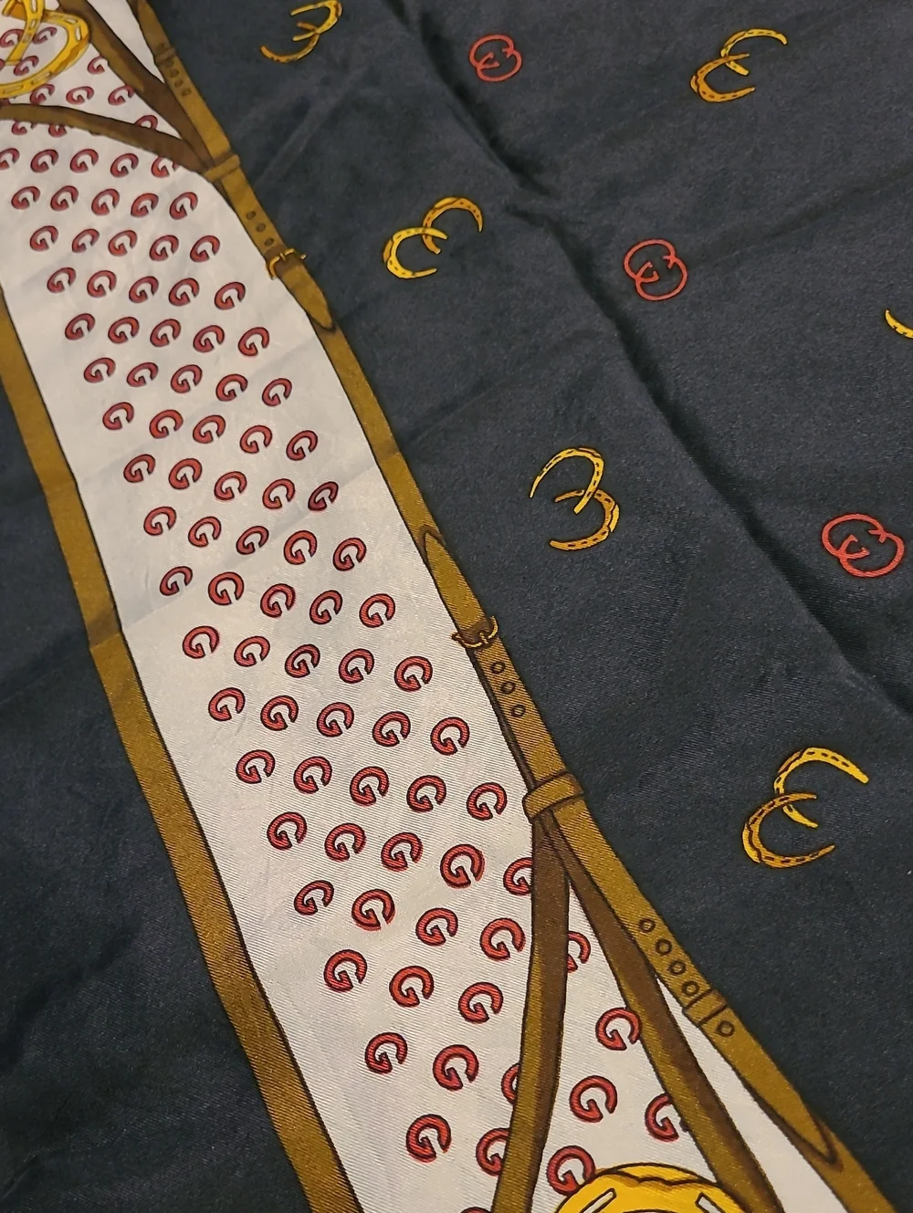 Vintage Gucci 100% Pure Silk Scarf Equestrian GG Logo Horse Head Medallions